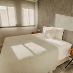 Apartamento Contemporary Across Club *