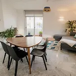 Apartamento Contemporary Across Club Marbella