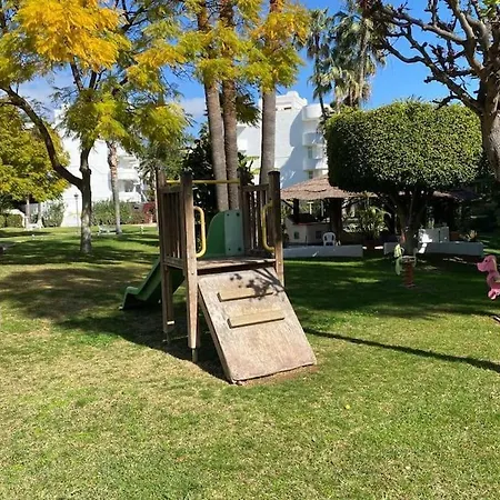 Contemporary Across Club * 马尔韦利亚